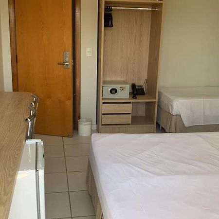 Golden Dolphin Express Apartment Caldas Novas Ngoại thất bức ảnh